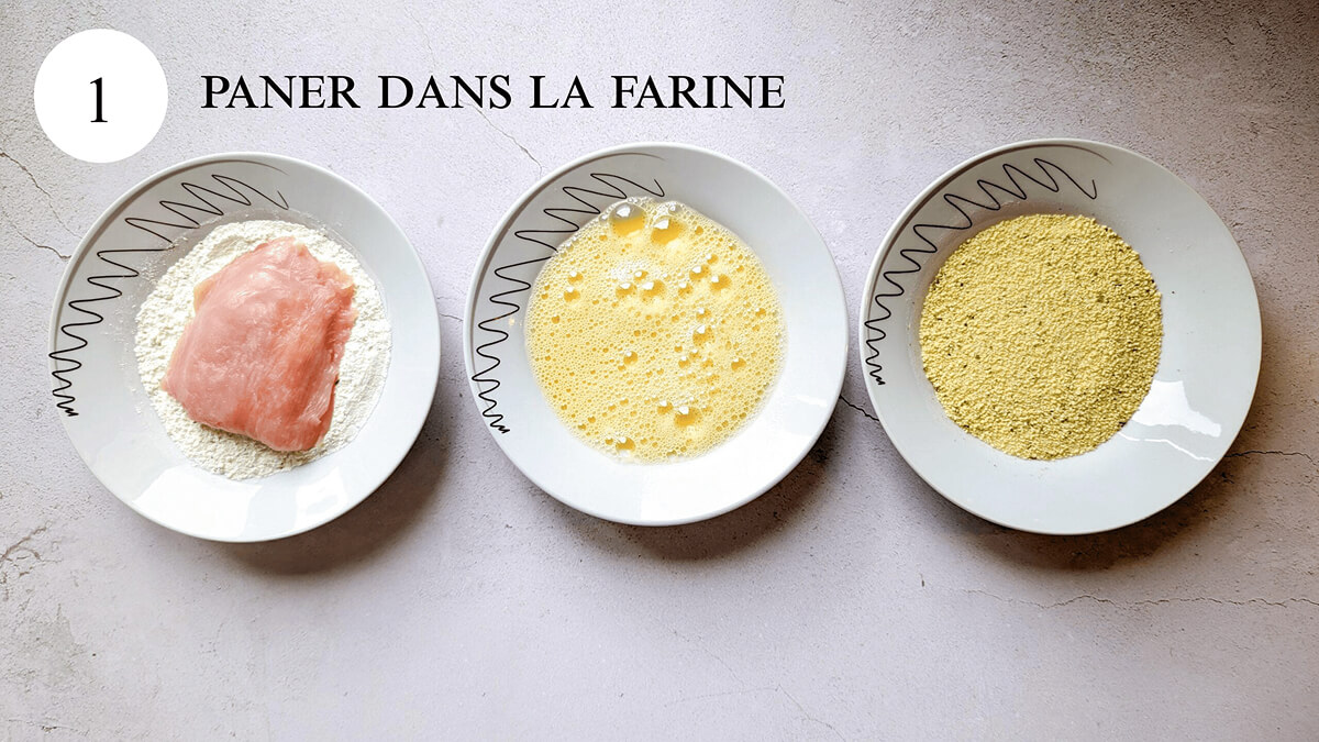 3 assiettes contenant des ingrédients pour faire des cordons bleus croustillants.