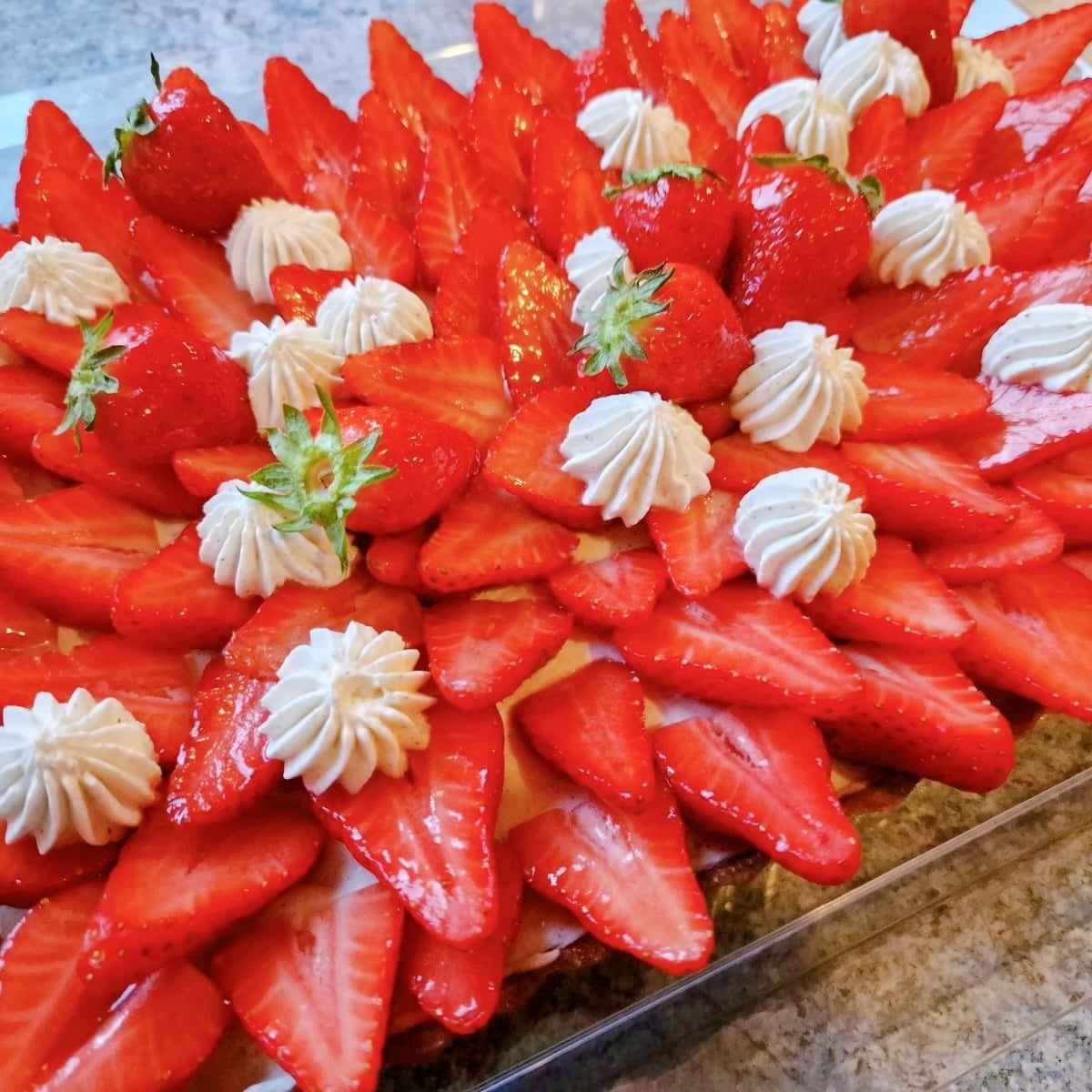 Une tarte aux fraises.