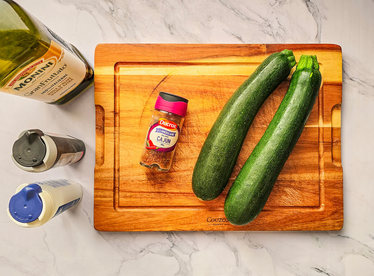 Des ingrédients pour une recette de meilleures courgettes grillées au airfryer