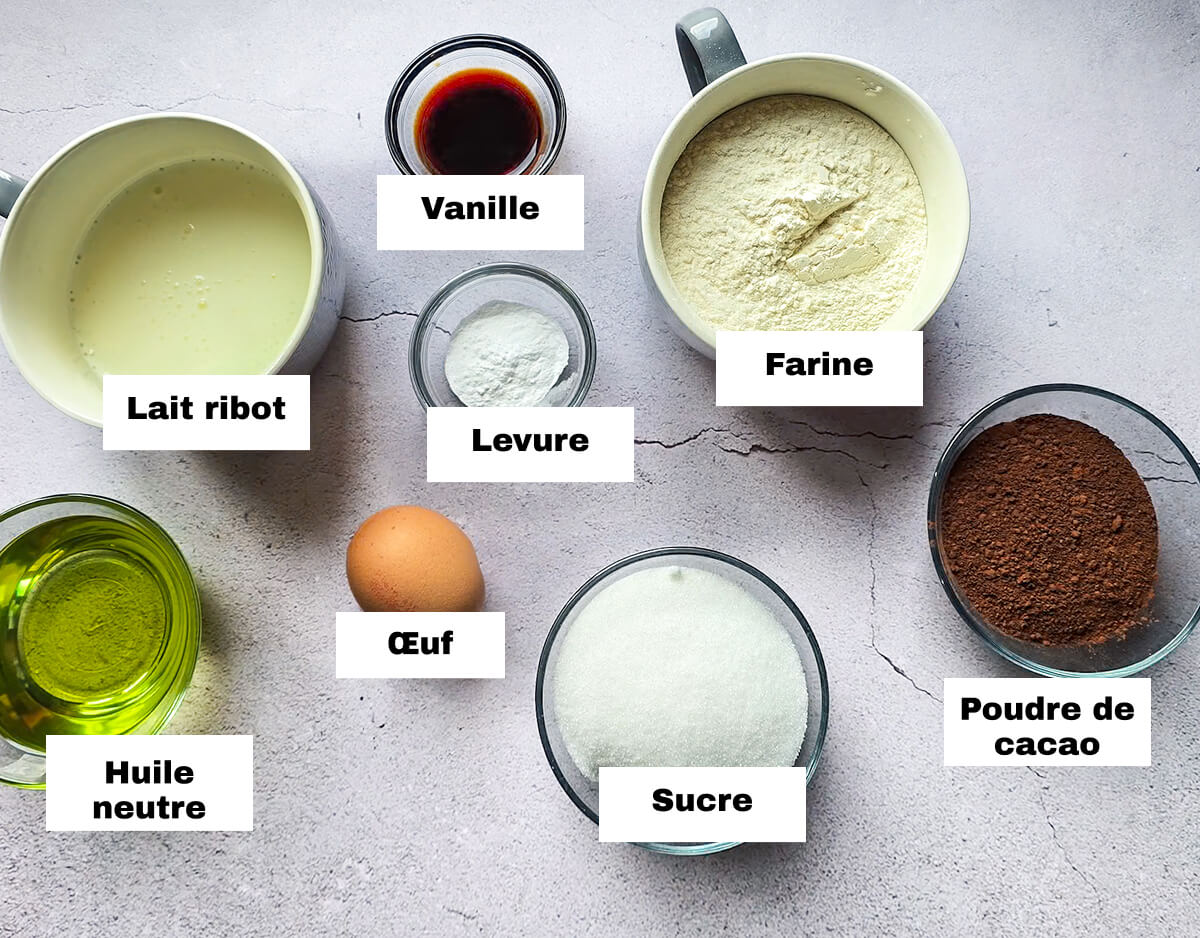 des ingrédients pour faire des muffins au chocolat super moelleux 