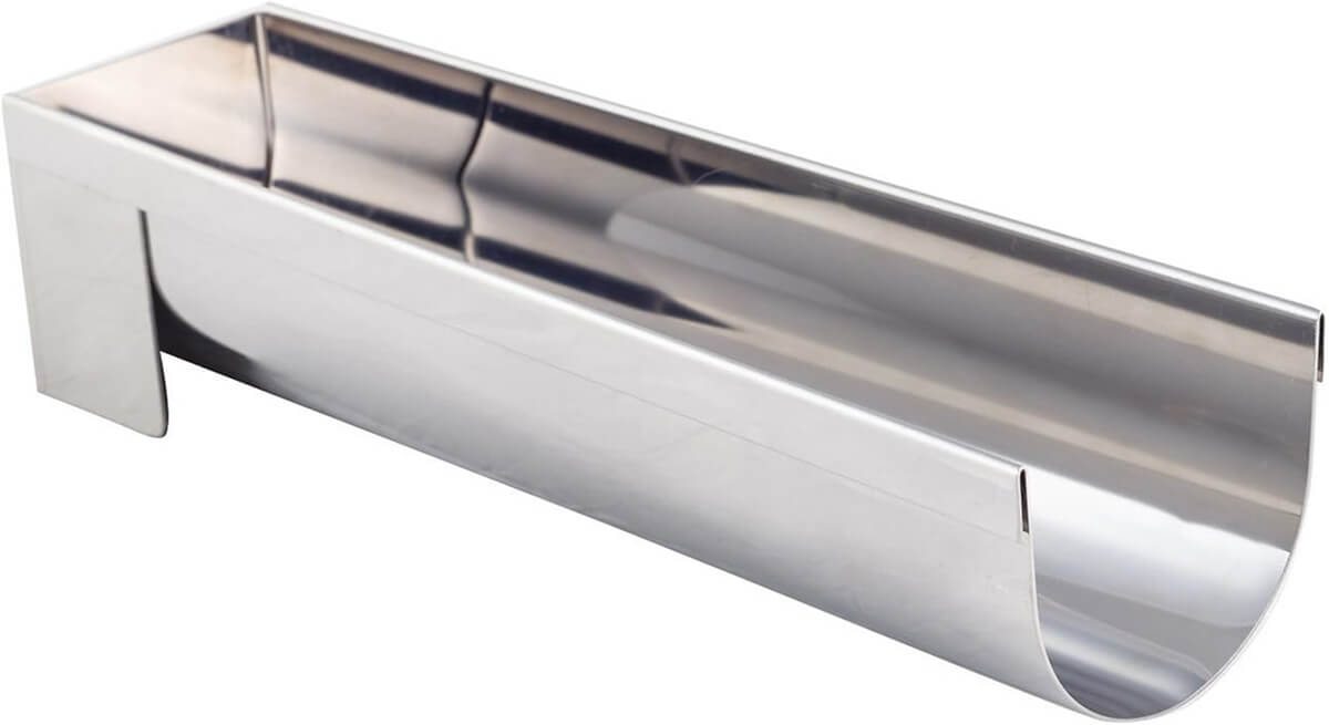 Un moule à bûche classique en inox de la marque De Buyer.