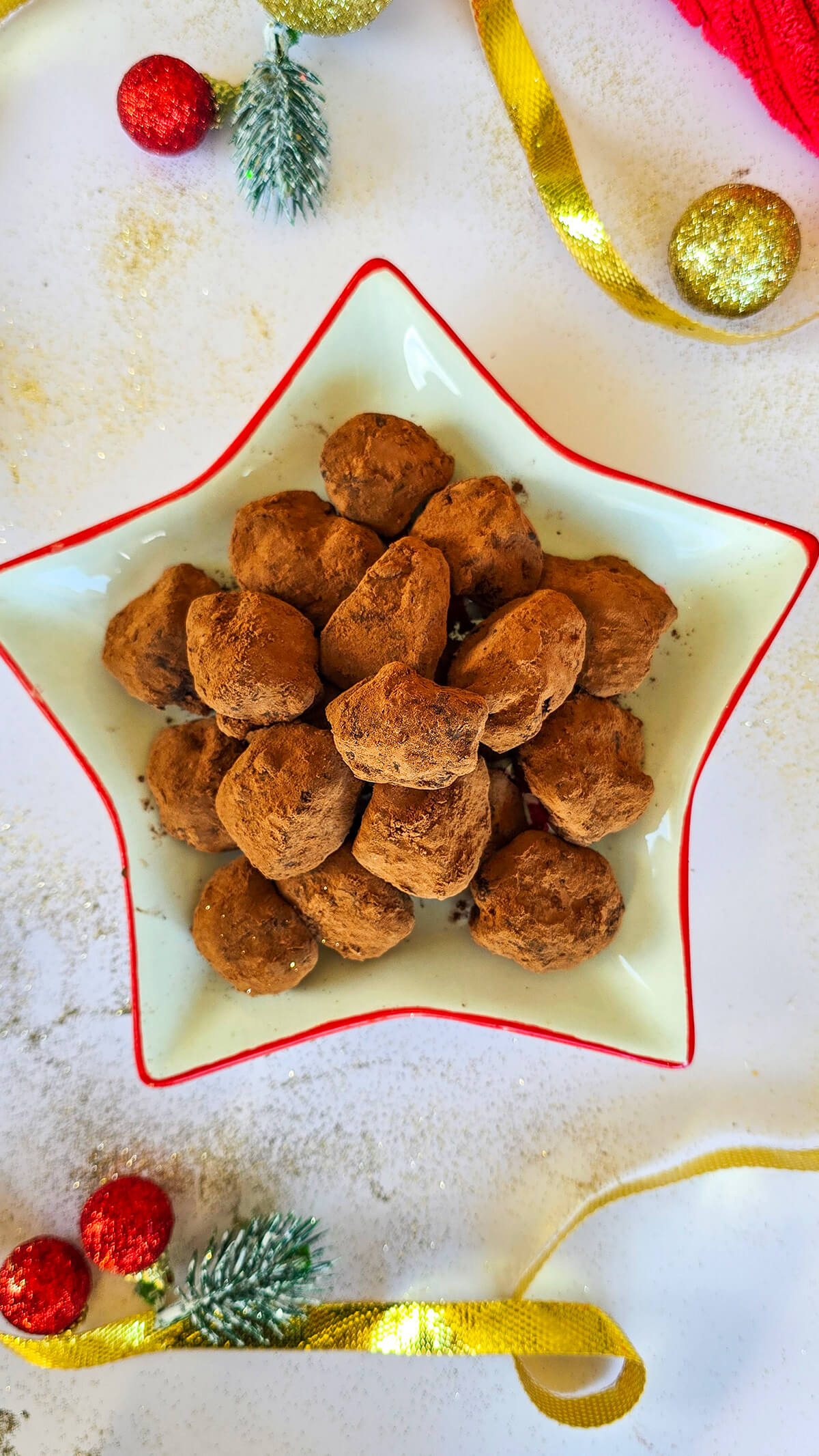 Une recette des truffes au chocolat noir.