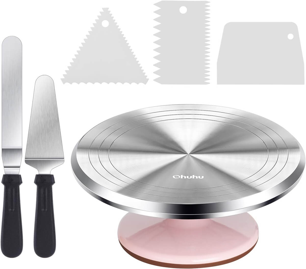 Un plateau tournantde pâtisserie et des accessoires.