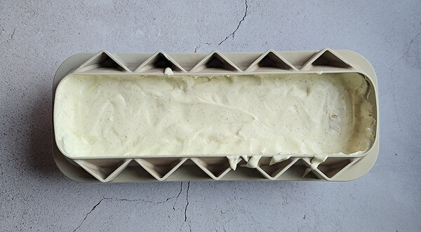 Recouvrir de ganache montée.