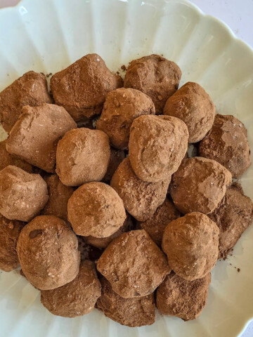 Des truffes au chocolat au lait faciles (recette véritable).