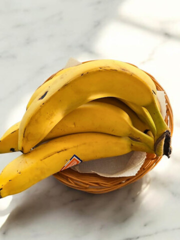 La conservation des bananes pour éviter qu'elles soient mûres.